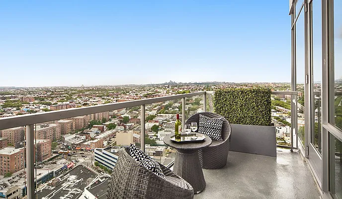 Rented by New York Residence | media 37