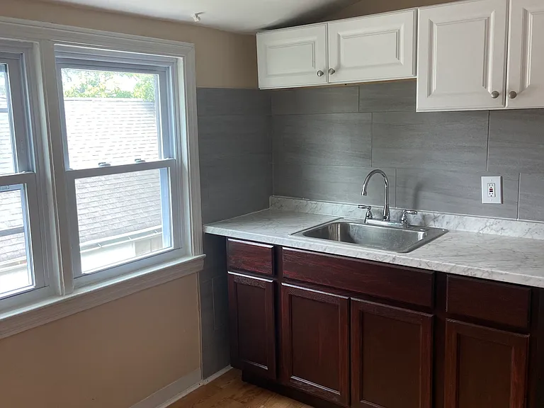78 Lasalle Ave #2 — Photo 1