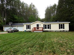 140 Pinecrest Dr, Gaylord, MI 49735