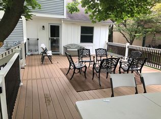 393 Highmeadows Village Dr, Powell, OH 43065