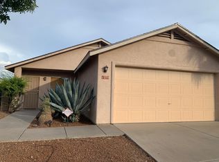 1270 N Falcon Ridge Dr, Tucson, AZ 85745