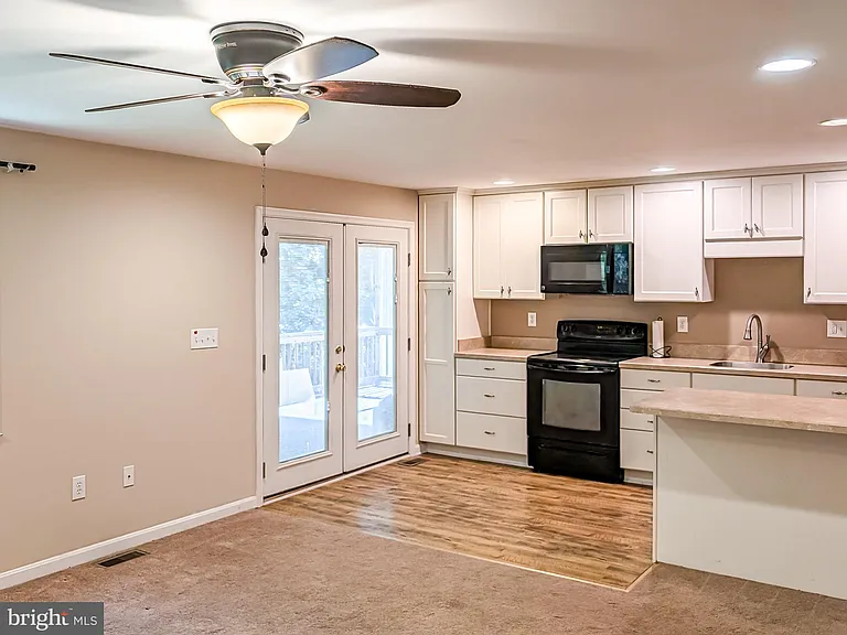 5115 Irving St #2 — Photo 9