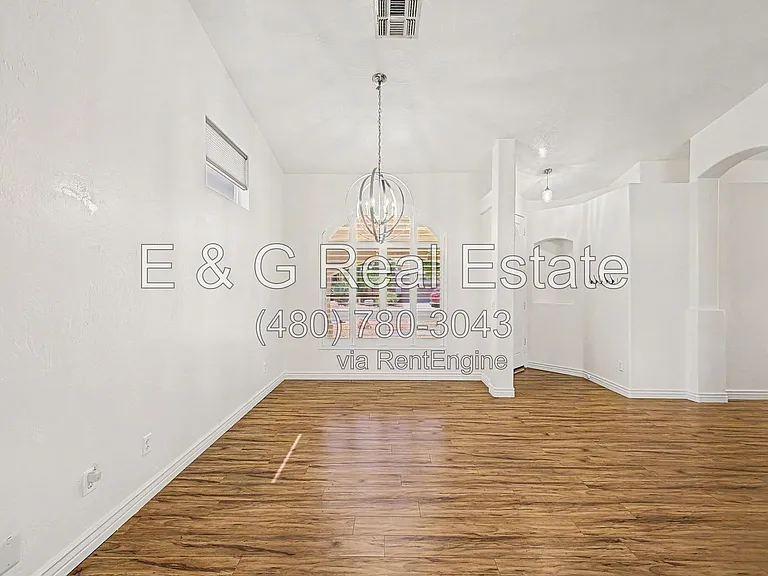 678 W Fremont Dr — Photo 5