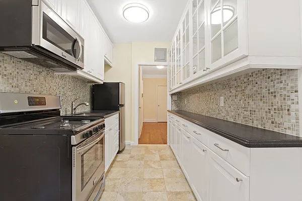 Sold by City Connections Realty | media 83