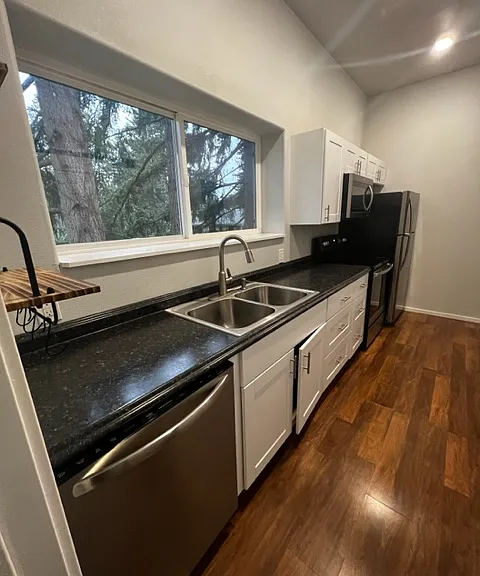 8422 123rd St E #2 — Photo 5
