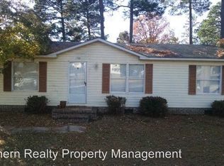 156 Londontown Dr, Spring Lake, NC 28390
