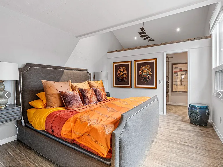 Guest House Main Floor Bedroom