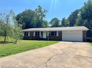 304 Meyer Dr, Van Buren, AR 72956