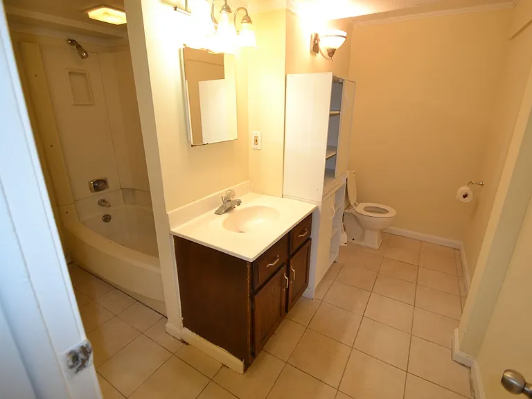35 Wesleyan Court — Photo 6