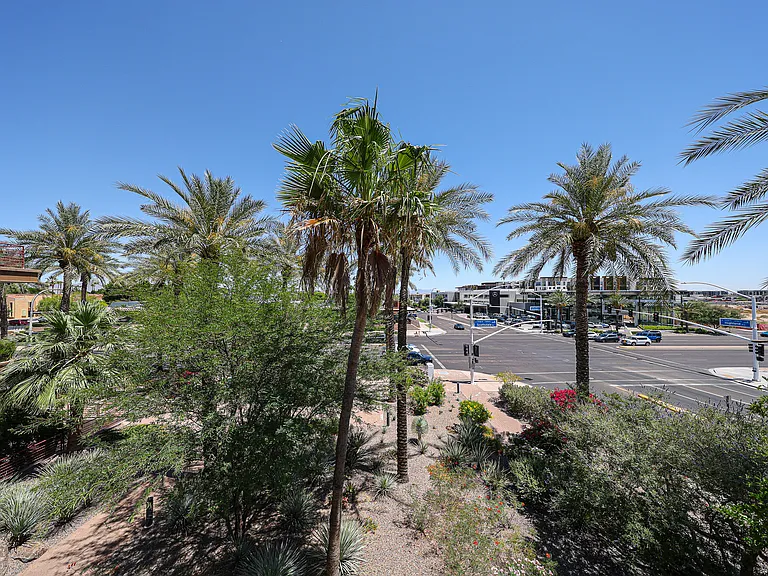 7157 E Rancho Vista Dr — Photo 9