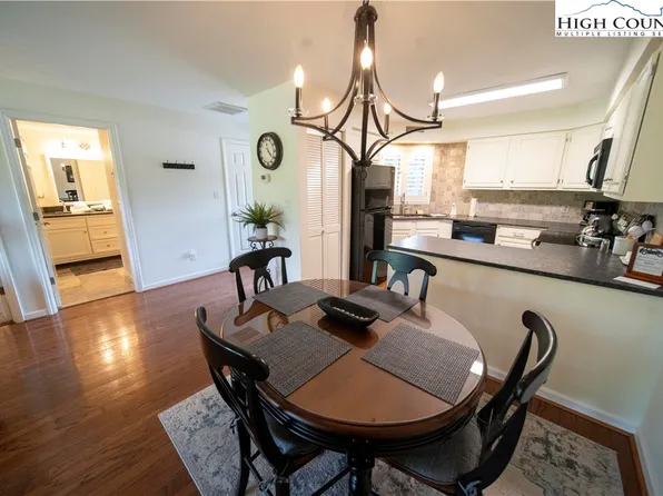 884 Chetola Lake Drive #Cardinal 202, Blowing Rock, NC 28605