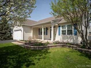 605 Queen Dr, Oswego, IL 60543