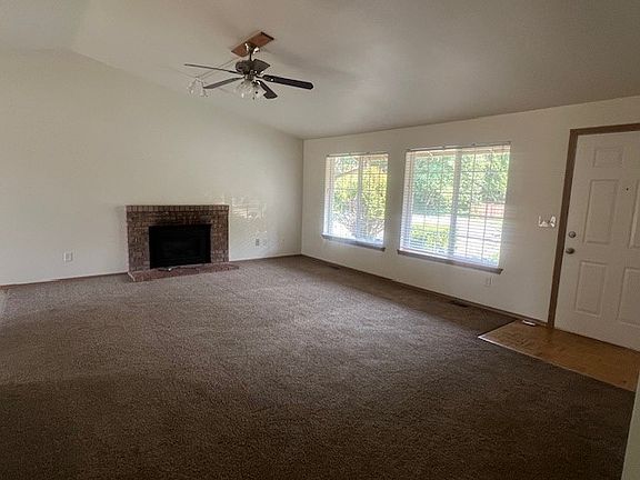 3rd image of 11803 18th St SE