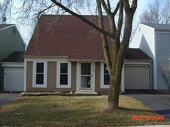 1st image of 3S266 Blackthorn Ln