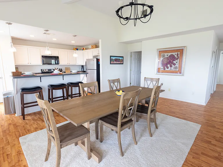4106 Temprano Dr — Photo 34