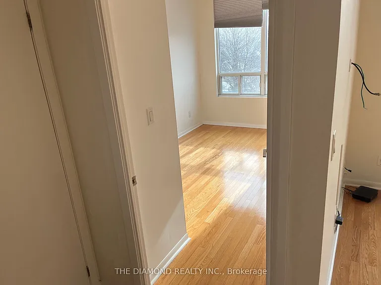 3391 Bloor St W #407 — Photo 9