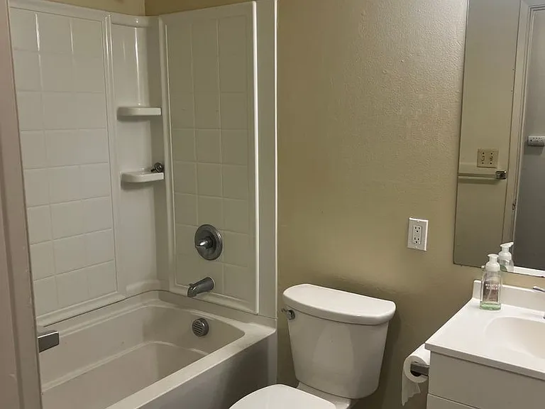 333 Bonnie Villa Apartments — Photo 4