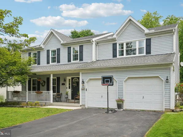 4373 Hillside Rd, Reading, PA 19606