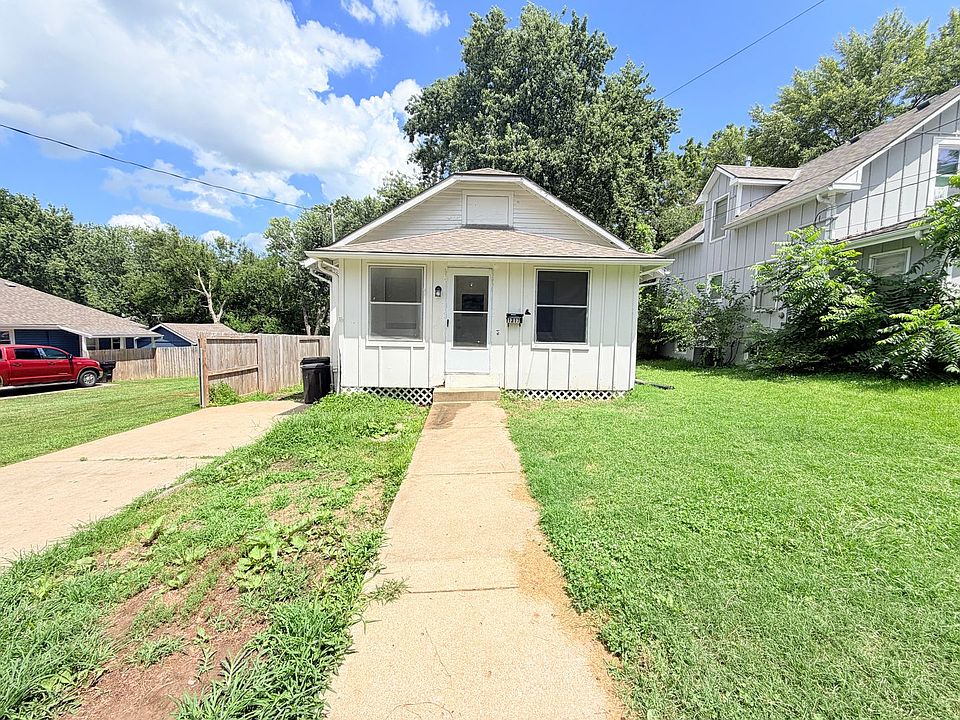 1st image of 1317 N Spring St
