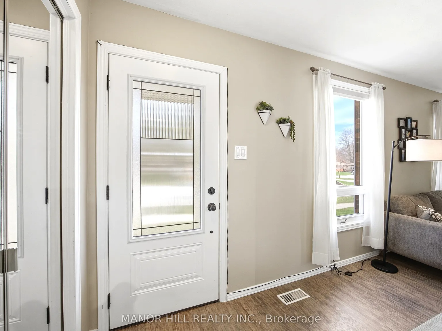 5 bed, $3,400 — Photo 2