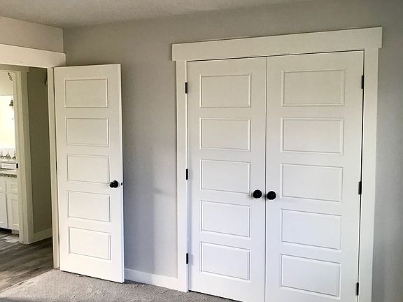 3rd image of 1755 W Jennifer Way