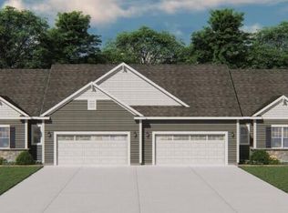 W253N6577 Heavenly Ct, Sussex, WI 53089