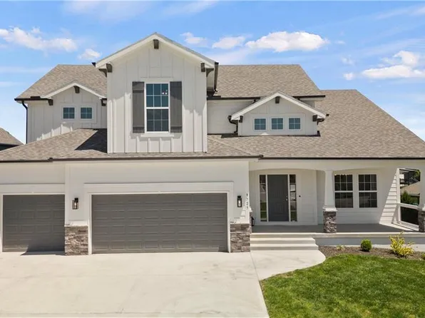 1039 Fir Ln, Liberty, MO 64068