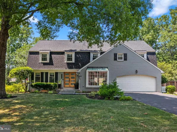 9312 Boothe St, Alexandria, VA 22309