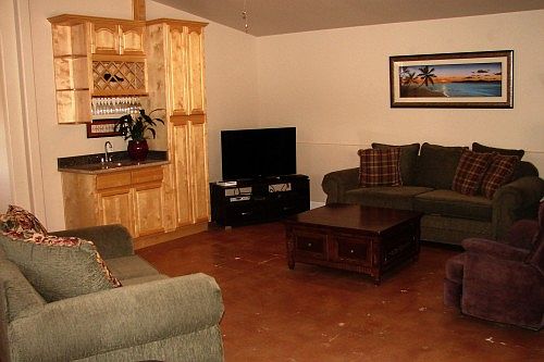 5th image of 283 Daniels Dr