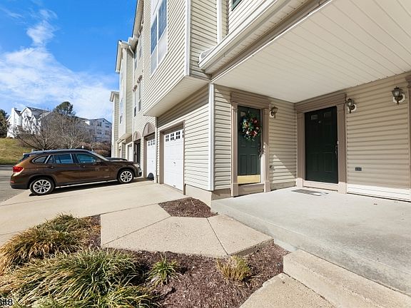 2nd image of 65 Hancock Dr