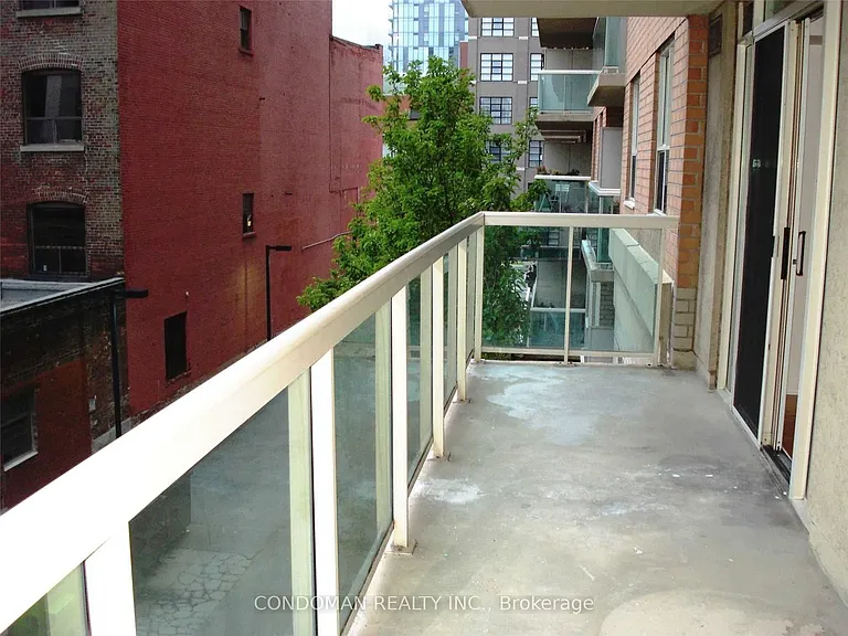 323 Richmond St E #308 — Photo 11