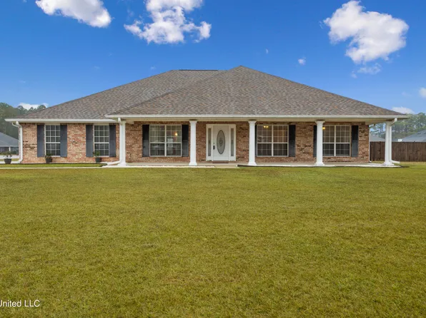 10276 Lake Forest Dr, Vancleave, MS 39565