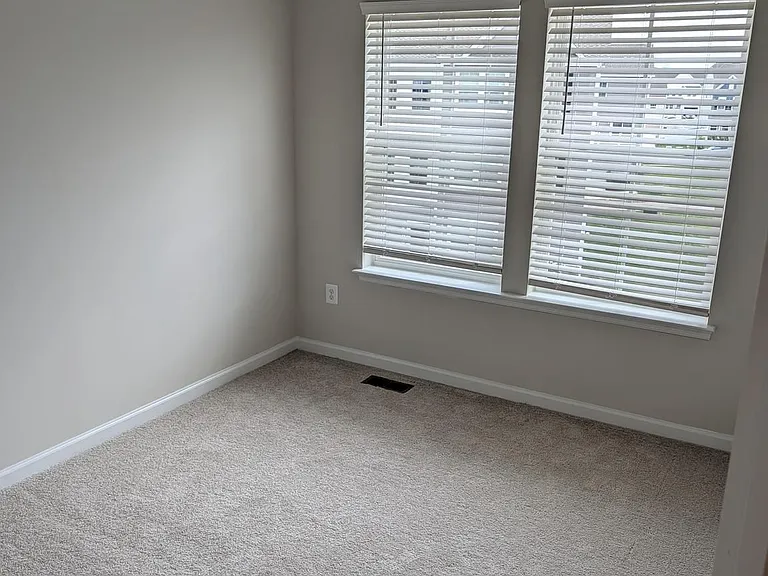 209 Swan Field Ave — Photo 30
