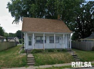 1421 W 13th St, Davenport, IA 52804