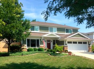 762 W Evergreen Ct, Palatine, IL