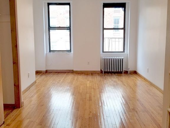 3rd image of 22 Saint Marks Pl #10A