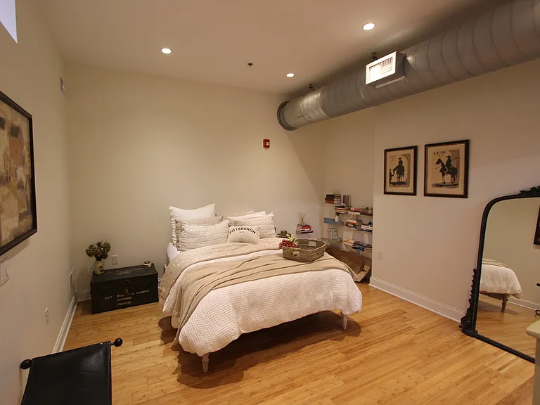 139 7th St #2000 — Photo 46