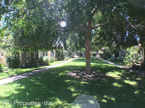 2nd image of 1508 W Huntington Dr