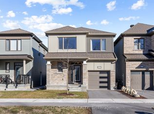 837 Derreen Ave, Ottawa, ON K2S 3A7