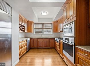 2218 Walnut St #205A, Philadelphia, PA 19103