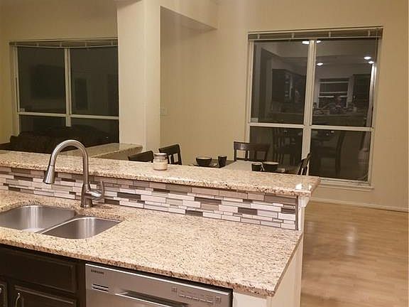 3rd image of 841 Bentree Dr