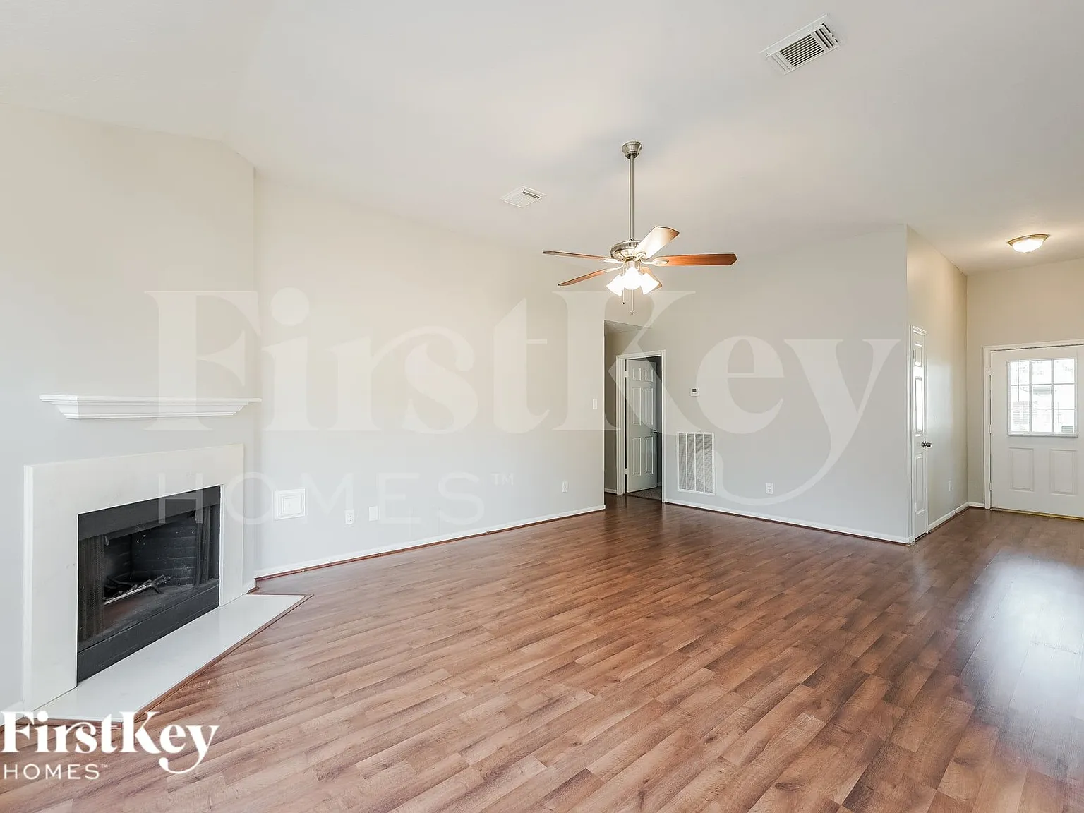 4 bed, 2.0 bath, 1805 sqft, $2,125 — Photo 4