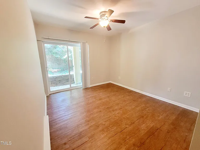 1422 Scales St #G — Photo 12