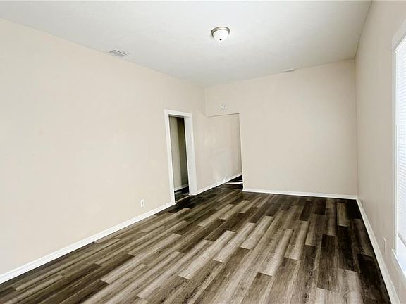 4th image of 8113 N Semmes St