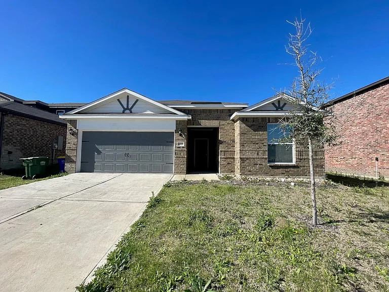 1921 Belmont Ln — Photo 22