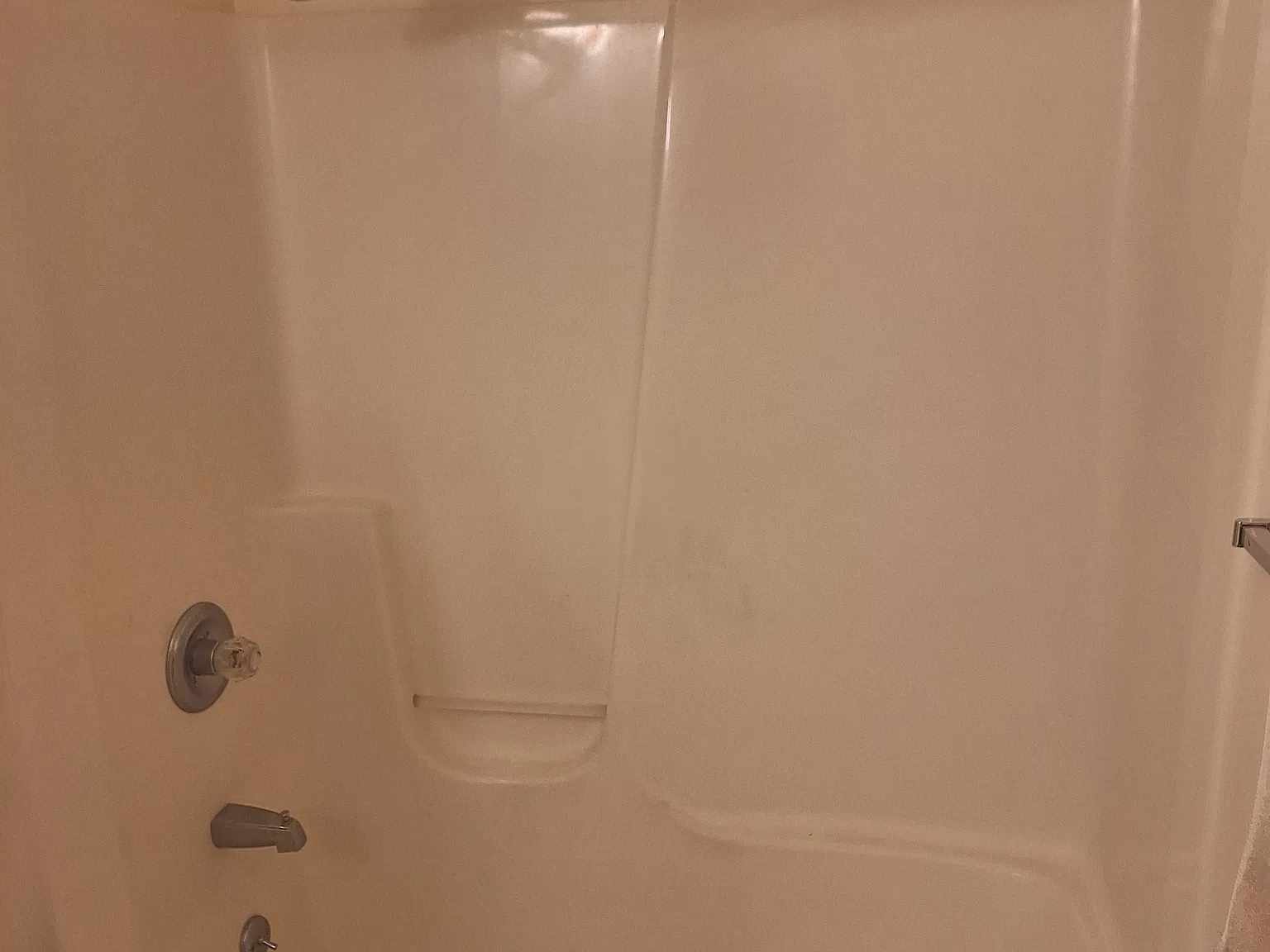 3 bed, 2000 sqft, $1,200 — Photo 1