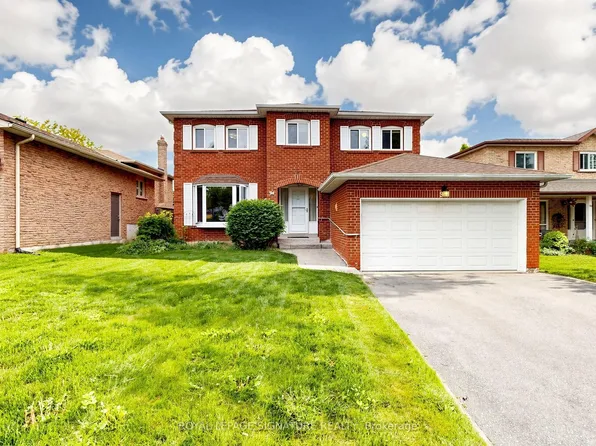 94 Howlett Ave, Newmarket, ON L3Y 5S5