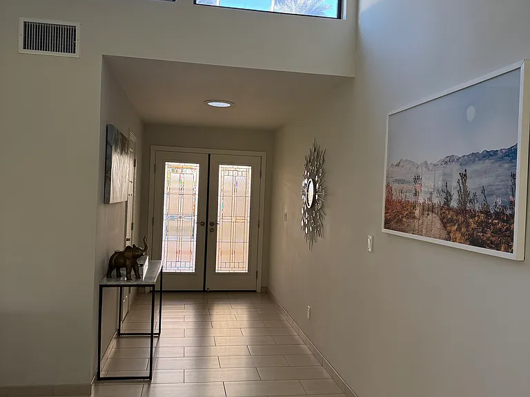 89 Avenida Las Palmas — Photo 2
