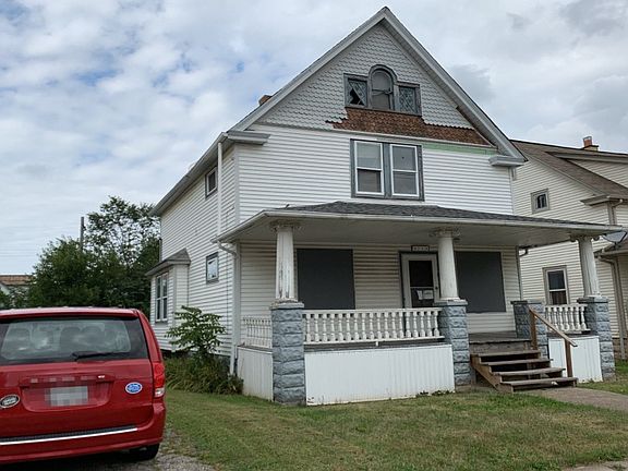 3rd image of 3718 Henritze Ave