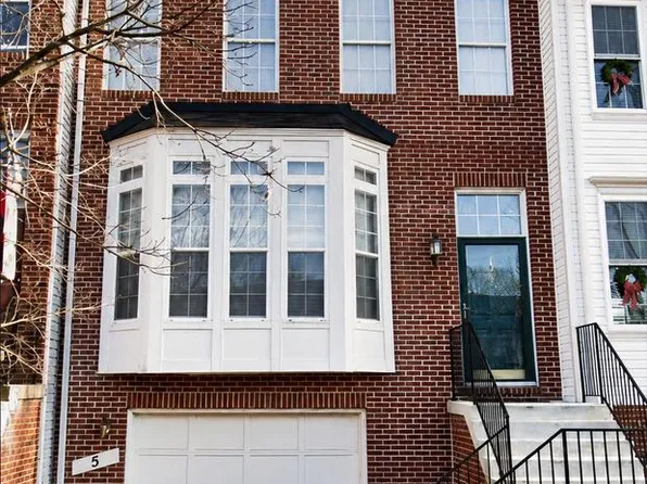 5 Battery Bend Ct, Montgomery Village, MD 20886